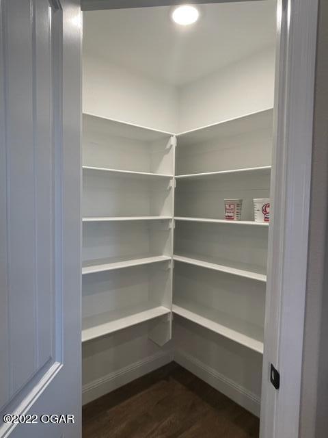 Building Photo - 2104 S Greystone Square
