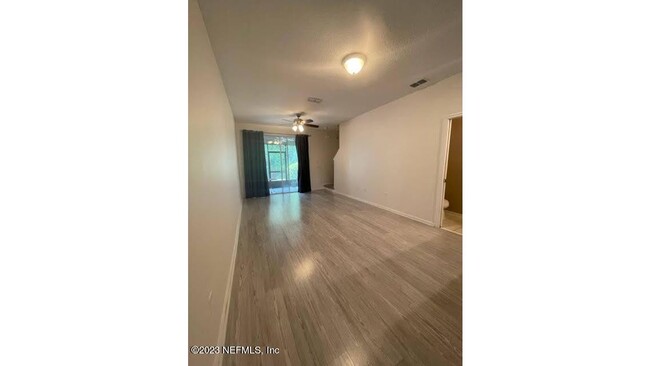 Building Photo - 6060 Bartram Village Dr