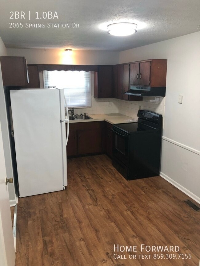 Building Photo - 2065 Spring Station Dr