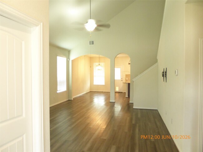 Building Photo - 6319 Shadowbrook Hollow Trail