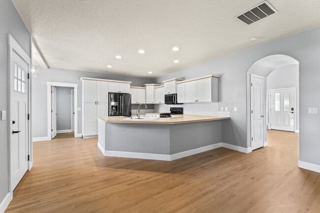 Building Photo - 15081 Widgeon Ave