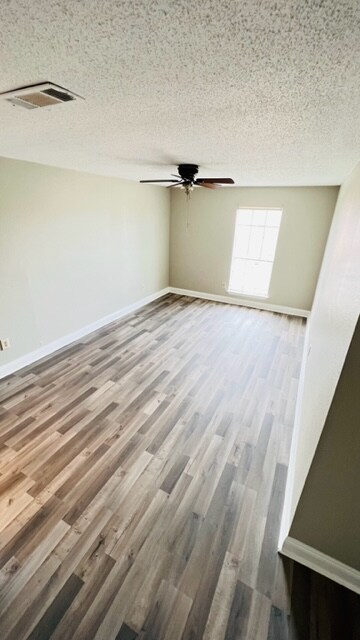 Building Photo - 1432 Spanish Oaks Dr