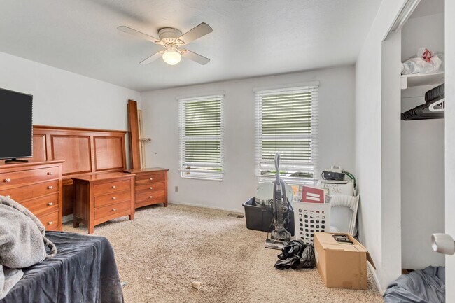 Building Photo - 8177 Darin St