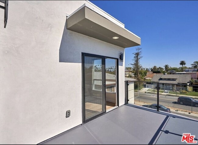 Building Photo - 4507 Lomita St