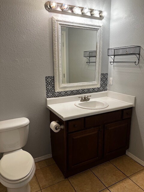 Building Photo - Charming 3-Bedroom Home with 2 Full Baths ...