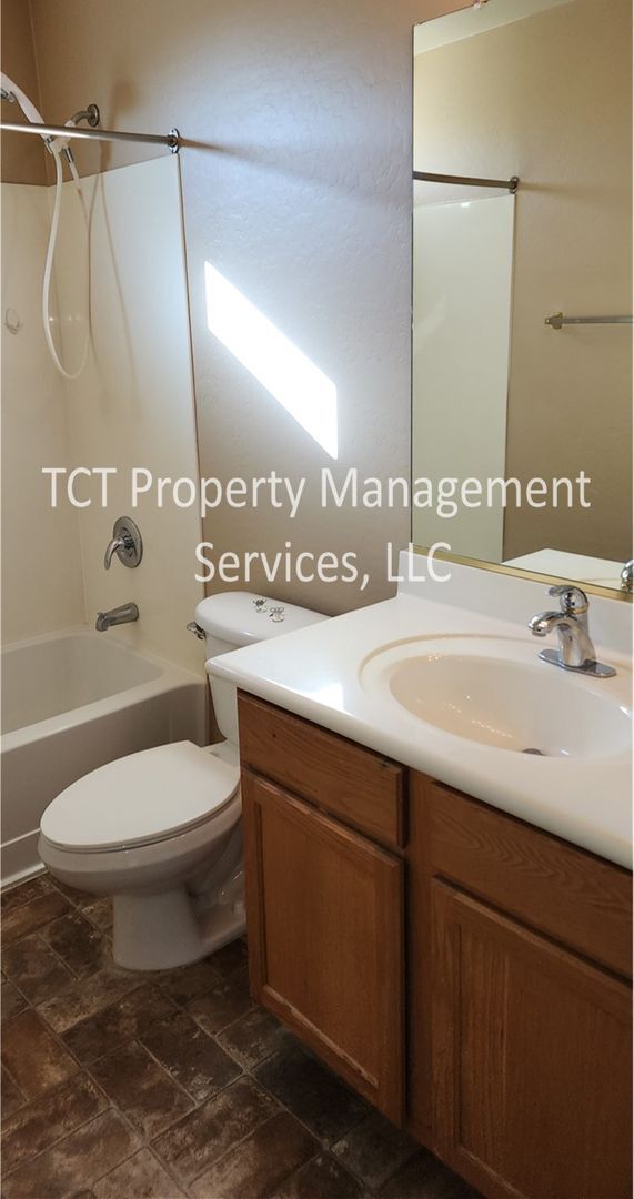 Building Photo - Spacious 4 bedroom in Johnson Ranch!