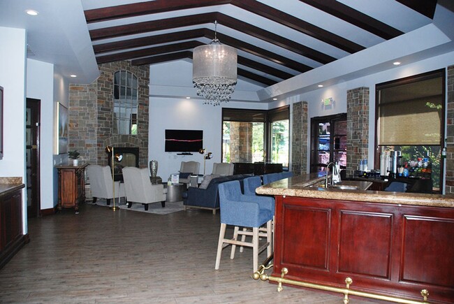 Building Photo - 1 bedroom townhouse in Tanamera
