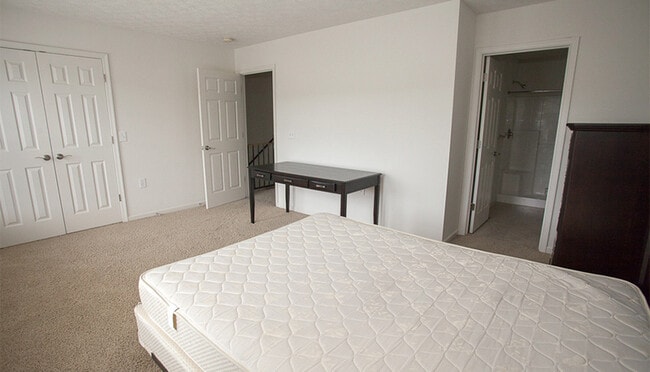 Building Photo - 2111 Purple and Gold Way