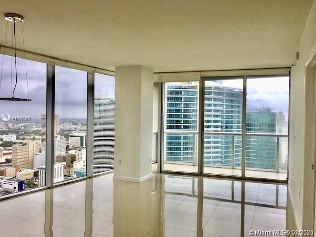 Building Photo - 475 Brickell Ave