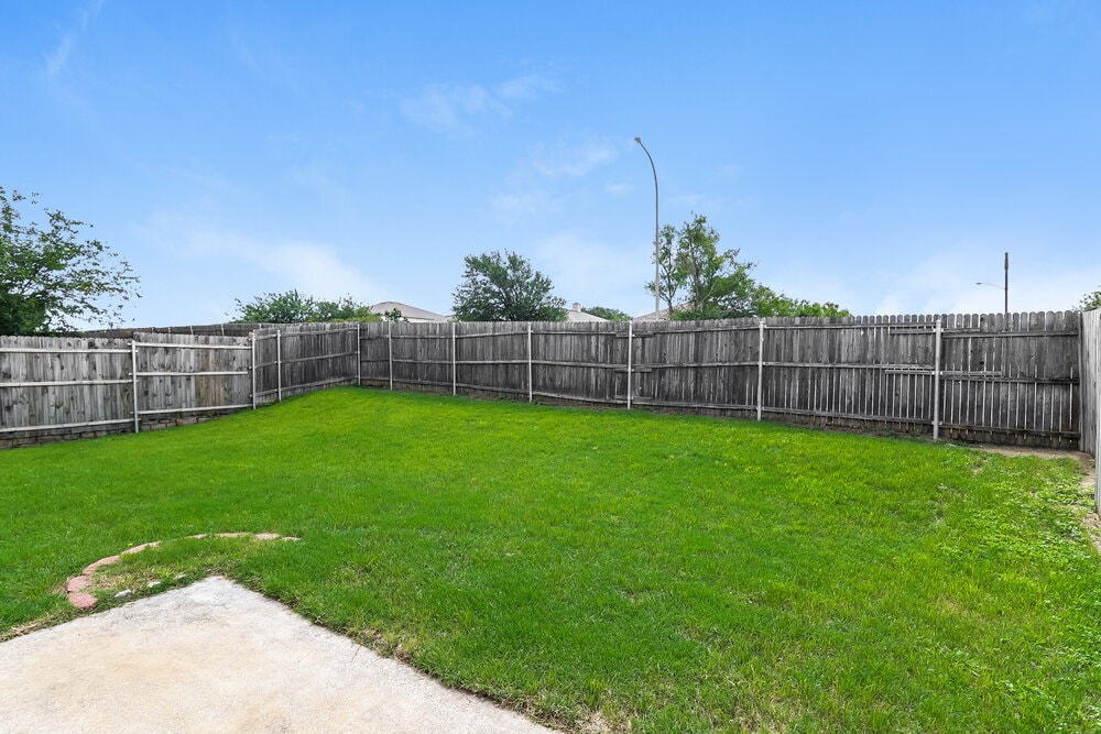 Building Photo - 5112 Royal Burgess Dr