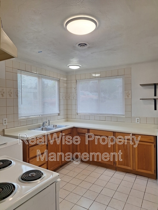 Building Photo - 280 A St
