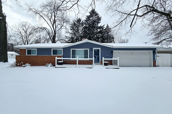 Primary Photo - 18957 Maplewood St