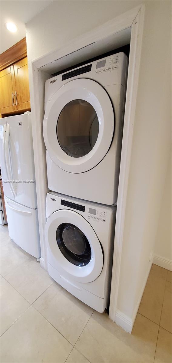 Building Photo - 6518 SW 129th Ave