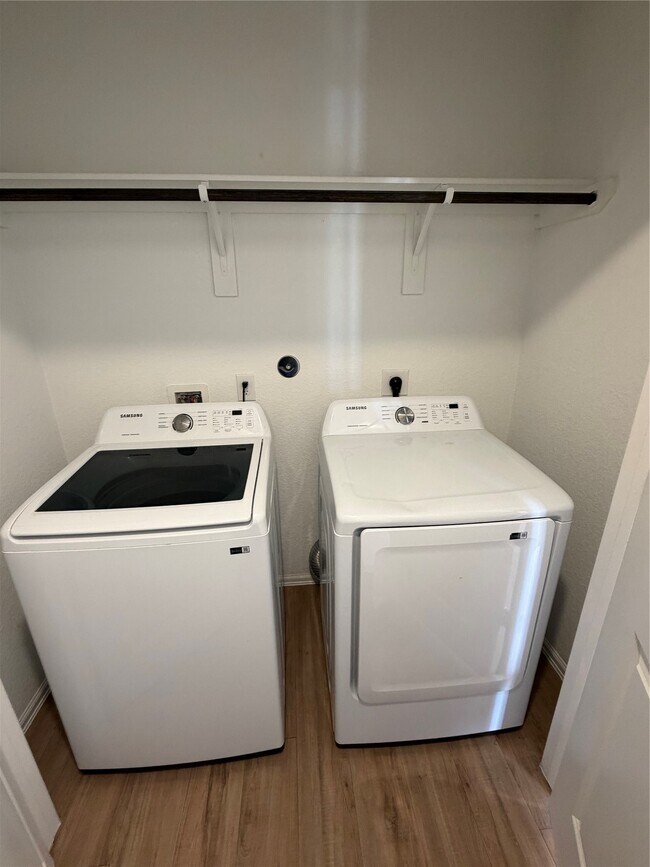 Building Photo - 27006 Winward Crk Trl