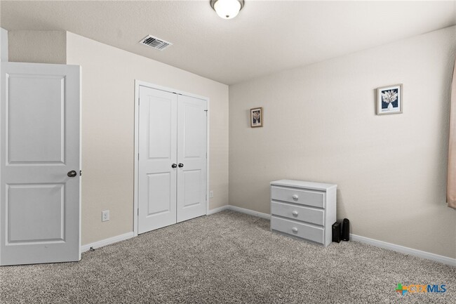 Building Photo - 1518 Dryden Ave