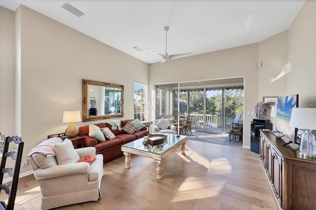 Building Photo - 7714 Whitebridge Glen