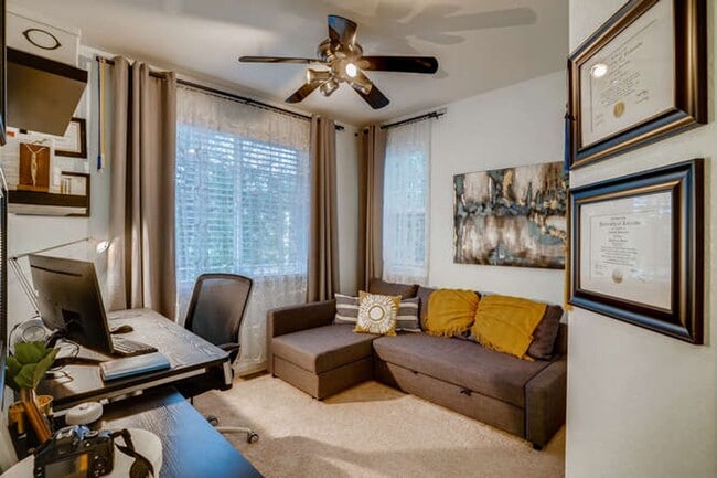 Building Photo - Evolve Real Estate: Meticulous Executive 4...