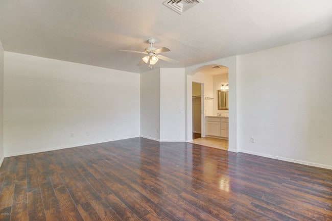 Building Photo - 4326 W Creedance Blvd