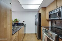 Building Photo - 540 N May