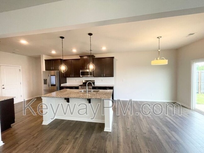 Building Photo - 4136 Thimbleberry Dr