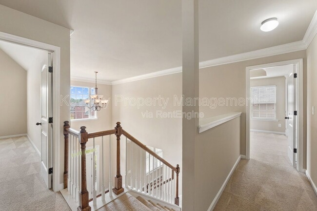 Building Photo - 6017 Reynolds Cir