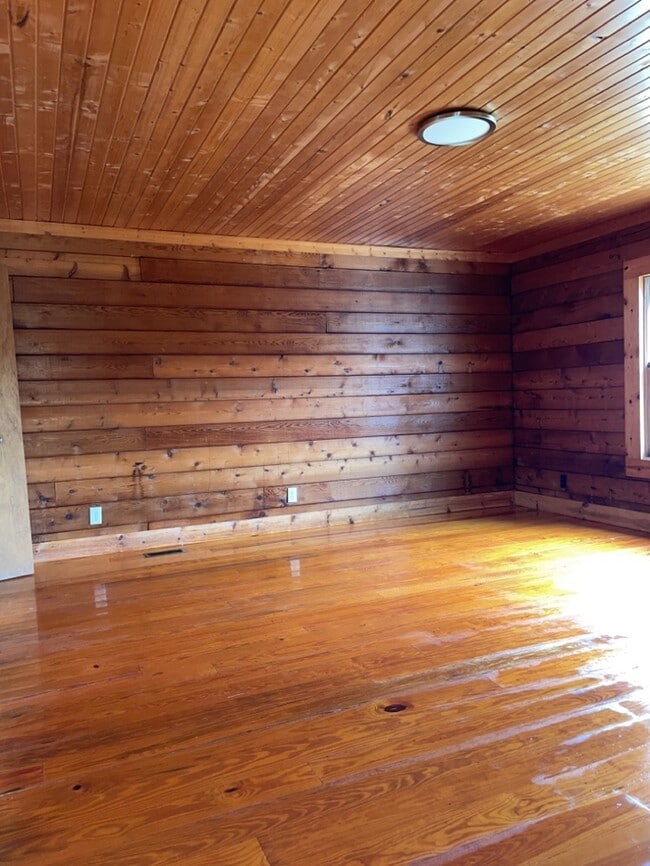 Building Photo - Piedmont Home for Rent