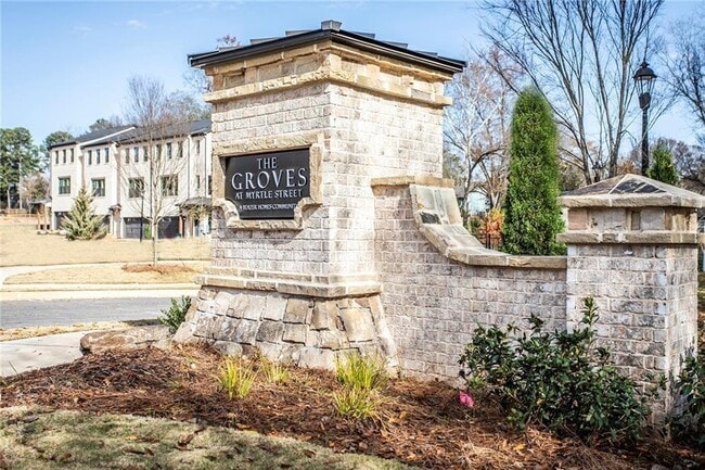 Building Photo - 119 Bridgecrest Rd