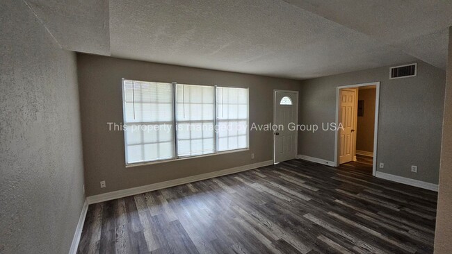 Building Photo - 2135 Corot Ct