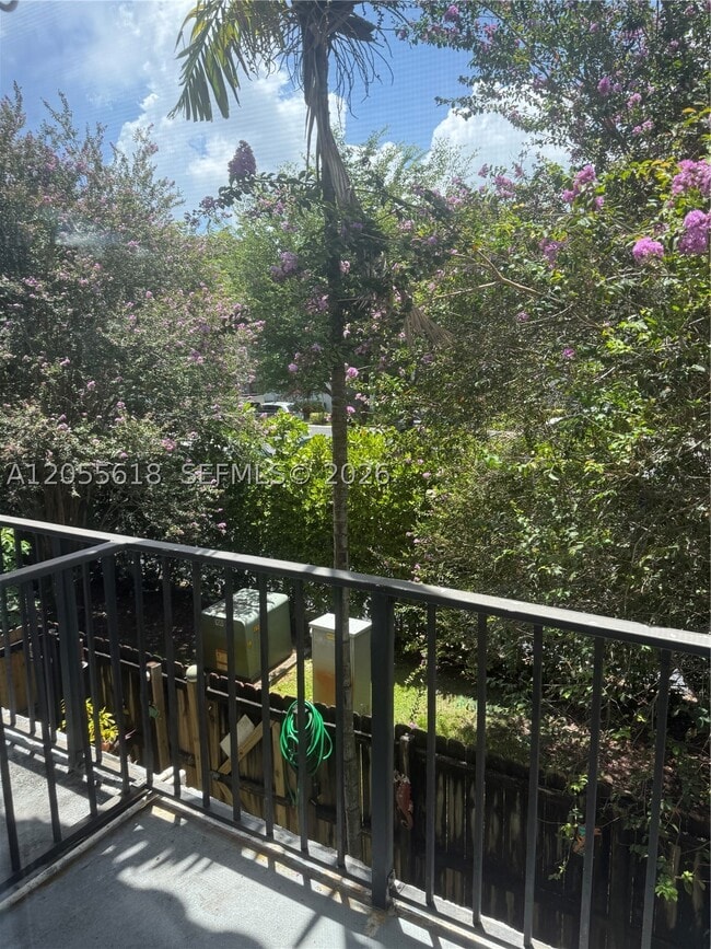 Building Photo - 6709 N Kendall Dr