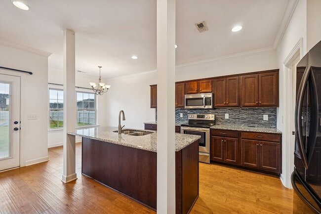 Building Photo - 2912 Butterfly Bend