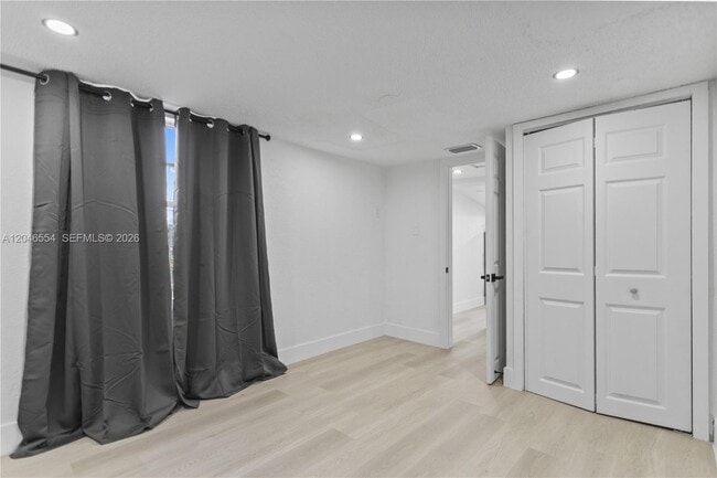 Building Photo - 171 W 13th St