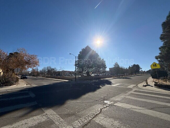 Building Photo - 3209 Burton Ave SE