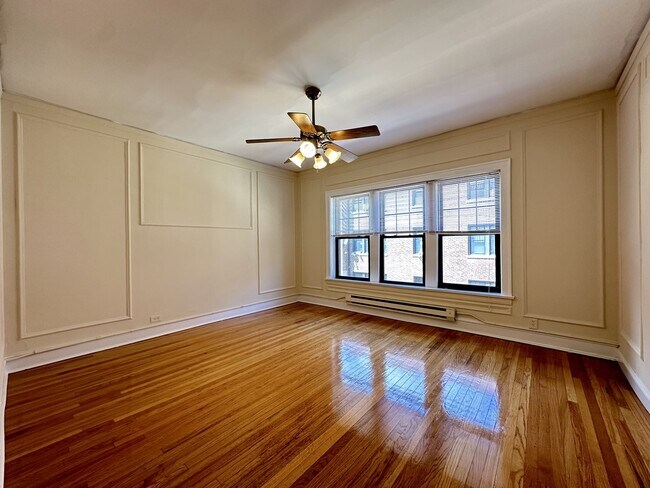 Building Photo - 1312 Oak Ave