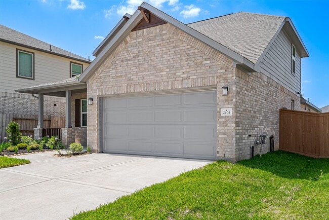 Building Photo - 2405 Seamist Cv Ln