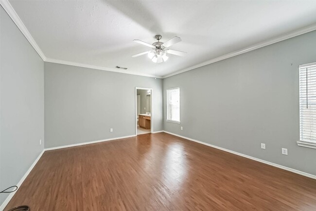 Building Photo - 8726 Old Maple Ln