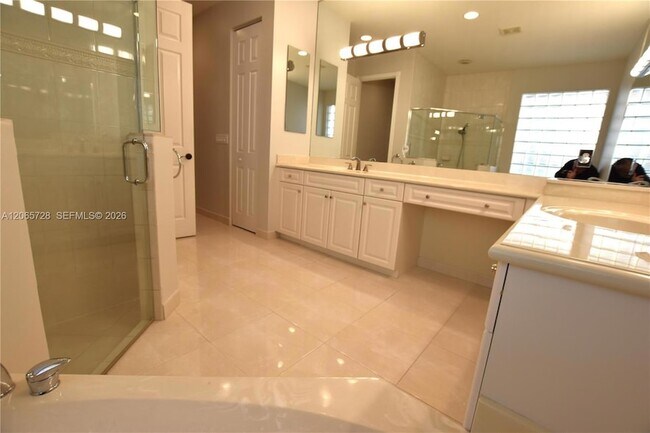 Building Photo - 10086 Noceto Way
