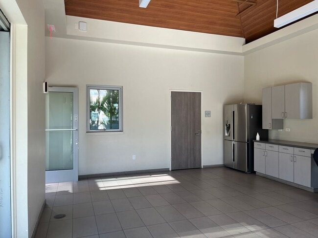 Building Photo - Kapiolani Residence Condo - 2 bedrooms, 2 ...