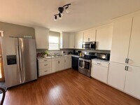 Building Photo - Charming Single-Family Home in Quiet Silver City