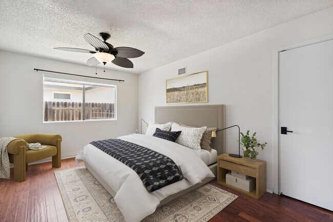Building Photo - Single Level 4-Bedroom Home in Excellent H...