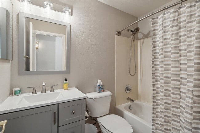 Building Photo - 18119 W Sammy Way