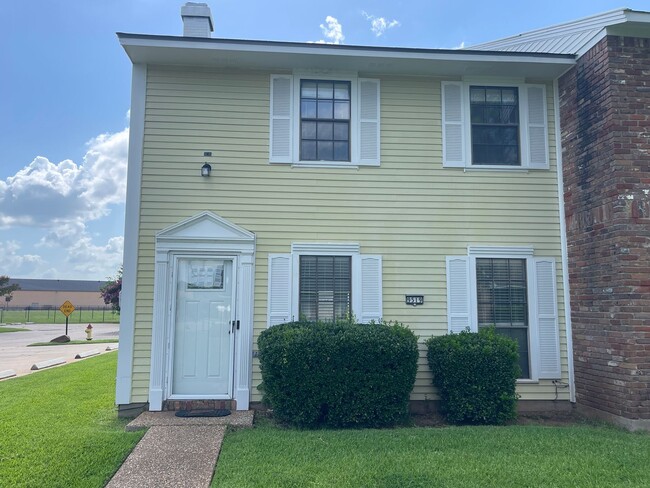 Primary Photo - Townhome in Gated Community