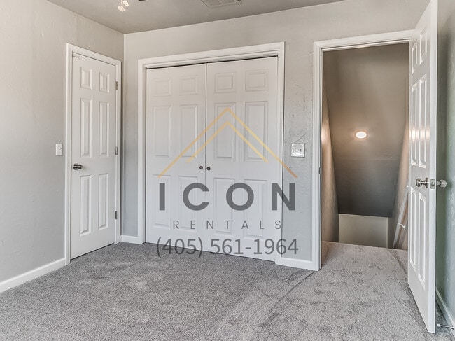 Building Photo - 7409 Kings Manor Ct