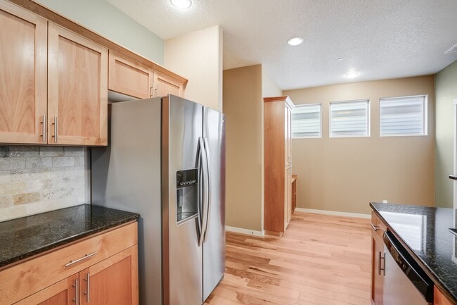 Building Photo - Beautiful 3 Bed, 2.5 Bath Rental Home in W...