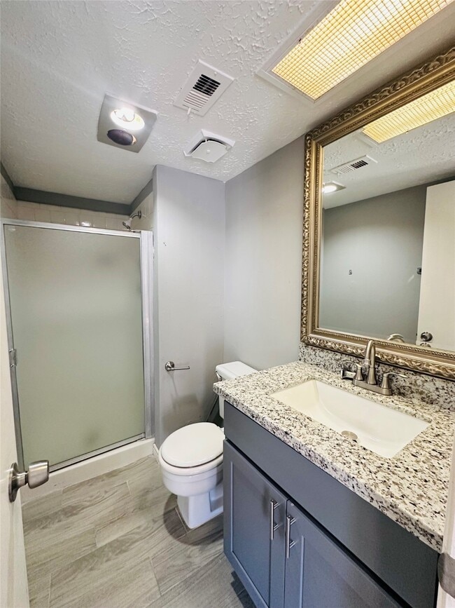 Building Photo - 7285 Chasewood Dr