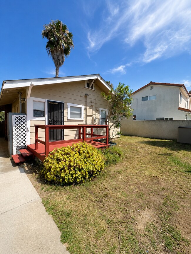 Building Photo - 120 H Ave