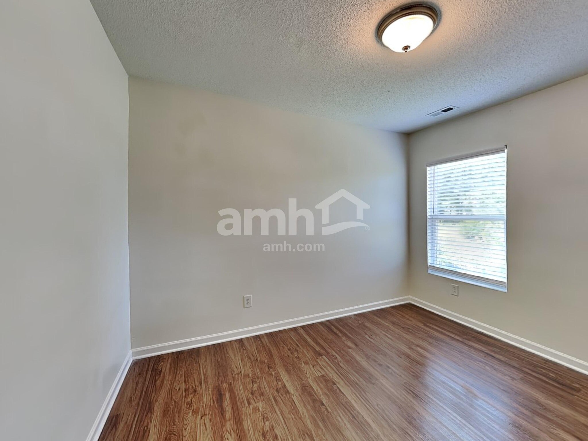 Building Photo - 3771 Marshlane Way
