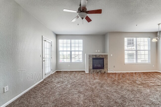 Building Photo - 2855 Blue Sky Cir