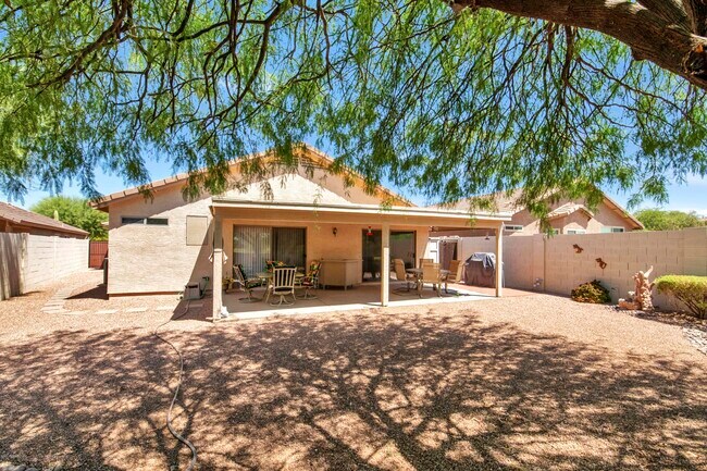 Building Photo - 8951 E Red Mountain Ln