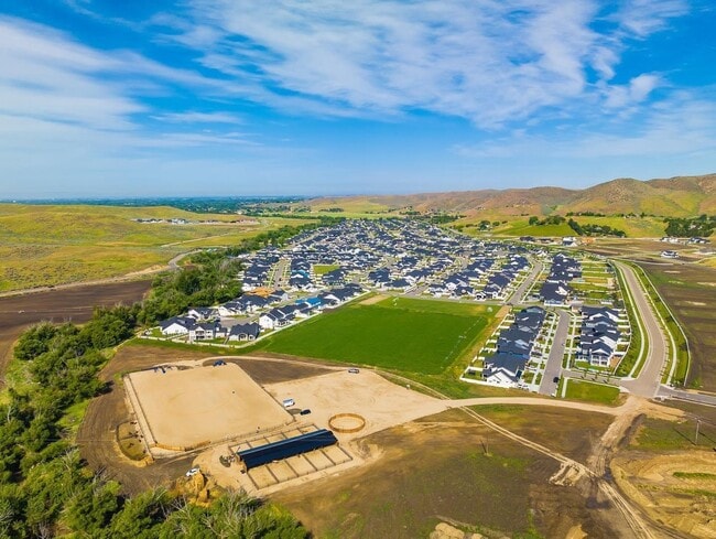 Building Photo - Luxury Living in Dry Creek Ranch – Custom ...
