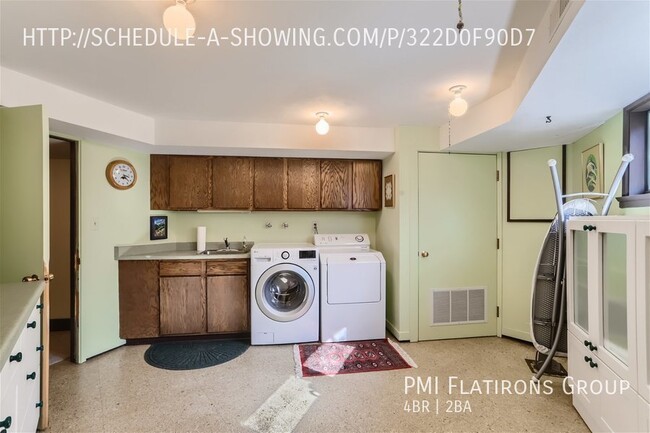 Building Photo - 2440 Kohler Dr
